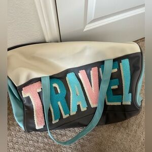 Jadelynn Brooke travel bag, never used.